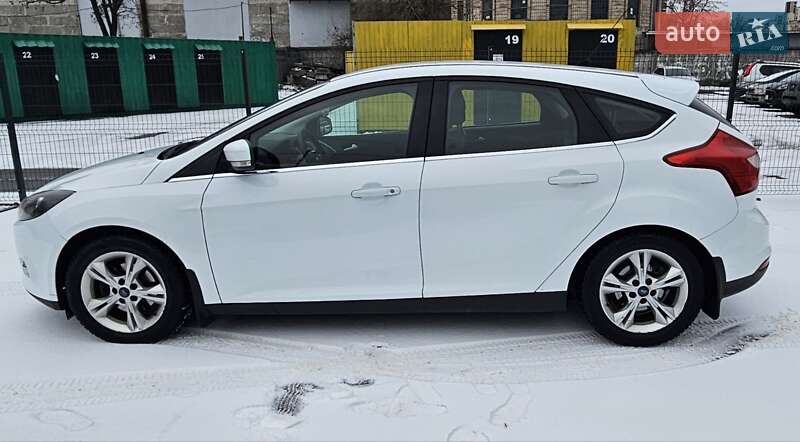Хэтчбек Ford Focus 2013 в Киеве