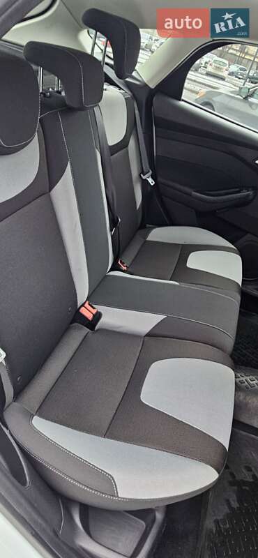 Хэтчбек Ford Focus 2013 в Киеве