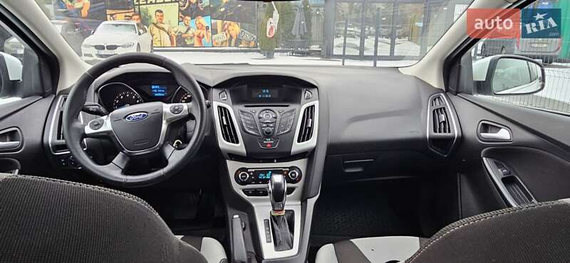 Хэтчбек Ford Focus 2013 в Киеве