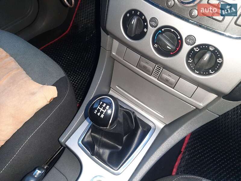 Универсал Ford Focus 2010 в Дрогобыче фото 40 Универсал Ford Focus 2010 в Дрогобыче