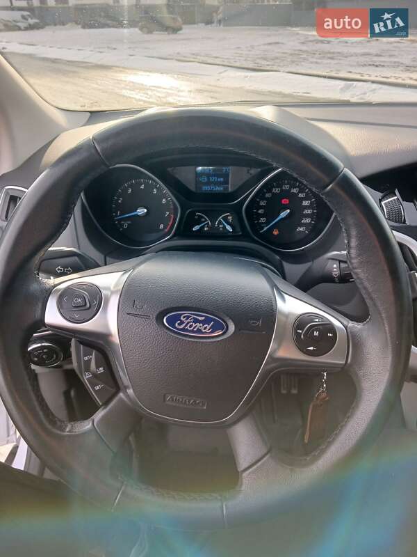 Хетчбек Ford Focus 2012 в Черкасах