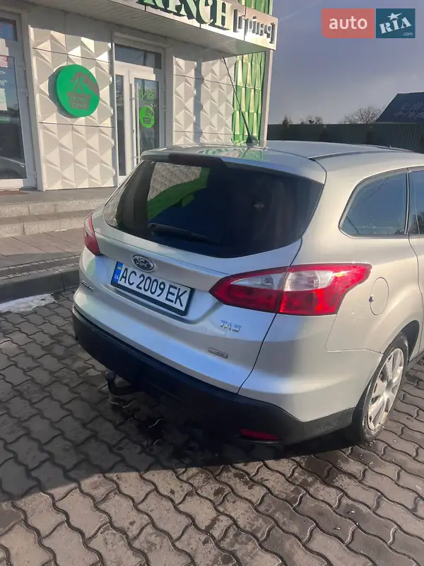 Ford Focus 2013 VIN WF0LXXGCBLDM18303 фото оголошення 17 з 56