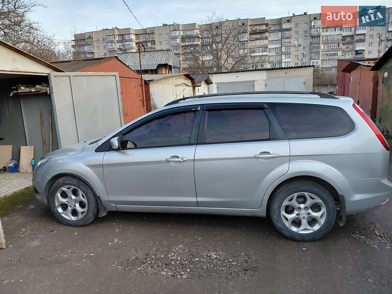 Универсал Ford Focus 2010 в Ивано-Франковске фото 4 Универсал Ford Focus 2010 в Ивано-Франковске