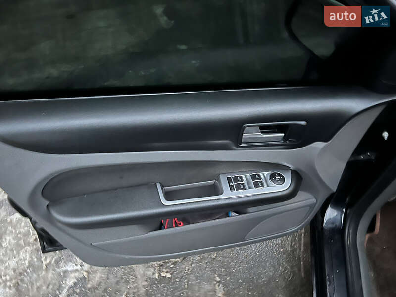 Хетчбек Ford Focus 2010 в Вінниці фото 16 Хетчбек Ford Focus 2010 в Вінниці