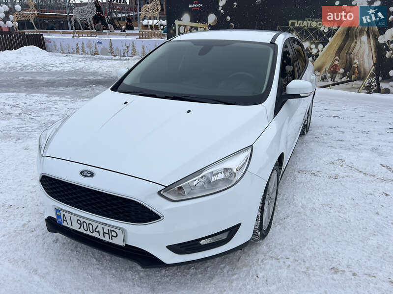 Хэтчбек Ford Focus 2015 в Киеве