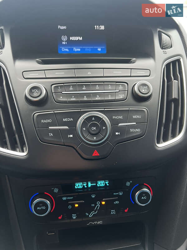 Хэтчбек Ford Focus 2015 в Киеве