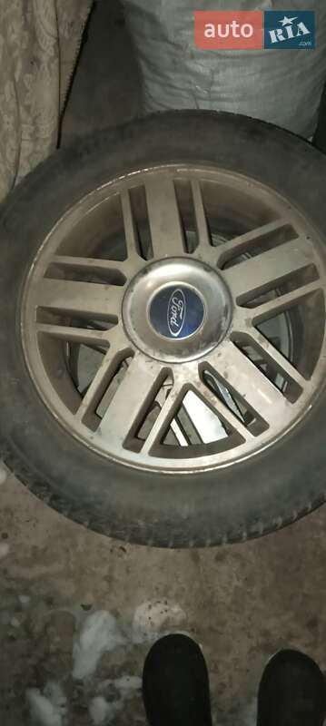 Хэтчбек Ford Focus 2006 в Чорткове