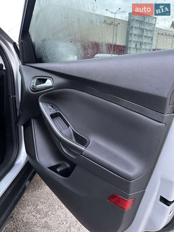 Седан Ford Focus 2018 в Киеве