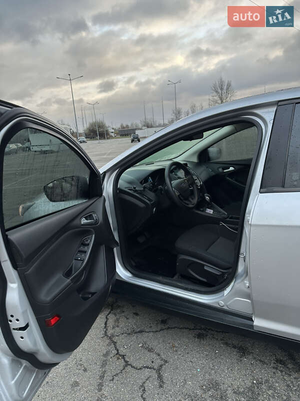 Седан Ford Focus 2018 в Киеве