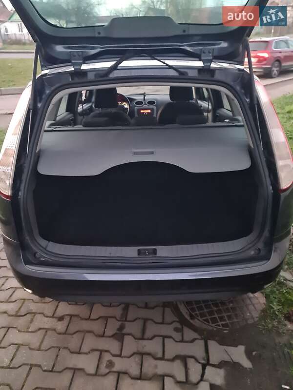 Универсал Ford Focus 2010 в Луцке фото 7 Универсал Ford Focus 2010 в Луцке