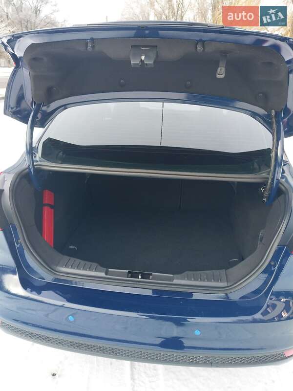 Седан Ford Focus 2015 в Днепре