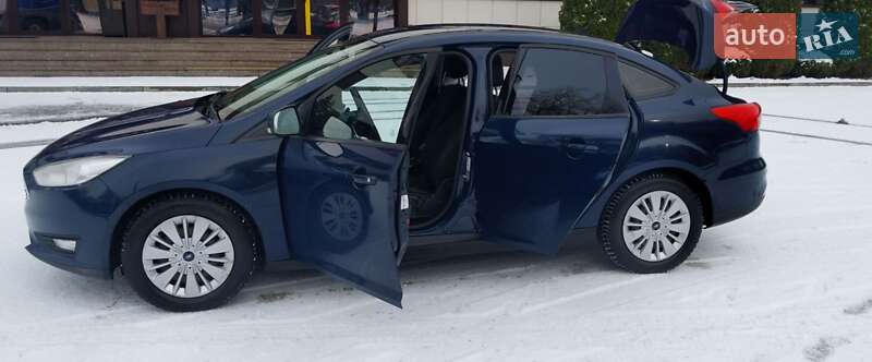 Седан Ford Focus 2015 в Днепре