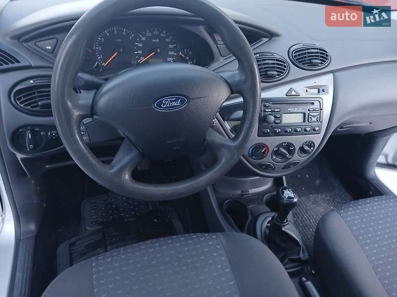 Универсал Ford Focus 2004 в Тернополе фото 118 Универсал Ford Focus 2004 в Тернополе