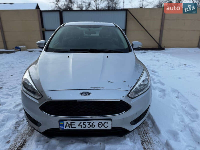 Седан Ford Focus 2015 в Новомосковске фото 2 Седан Ford Focus 2015 в Новомосковске