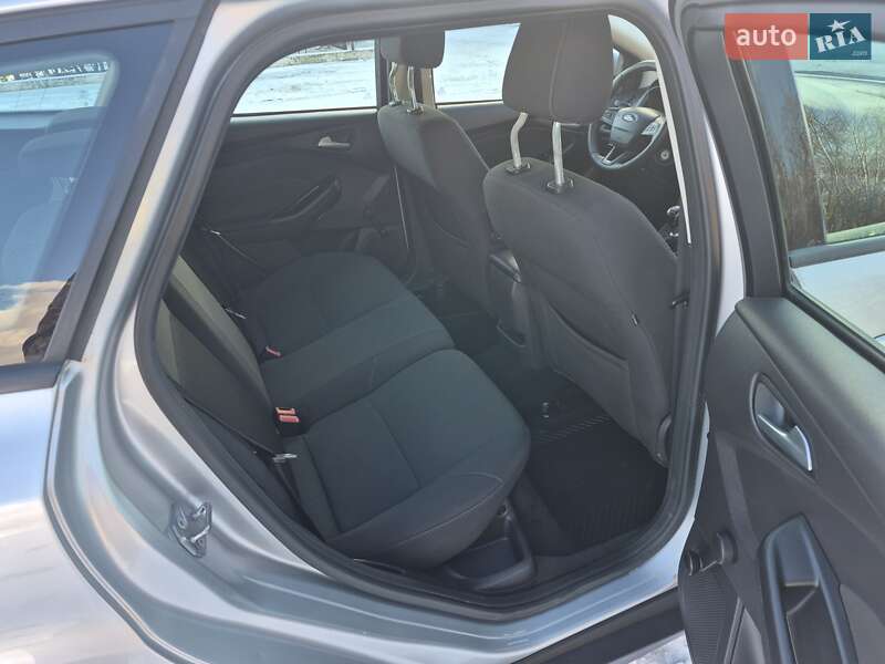 Универсал Ford Focus 2014 в Бродах фото 46 Универсал Ford Focus 2014 в Бродах
