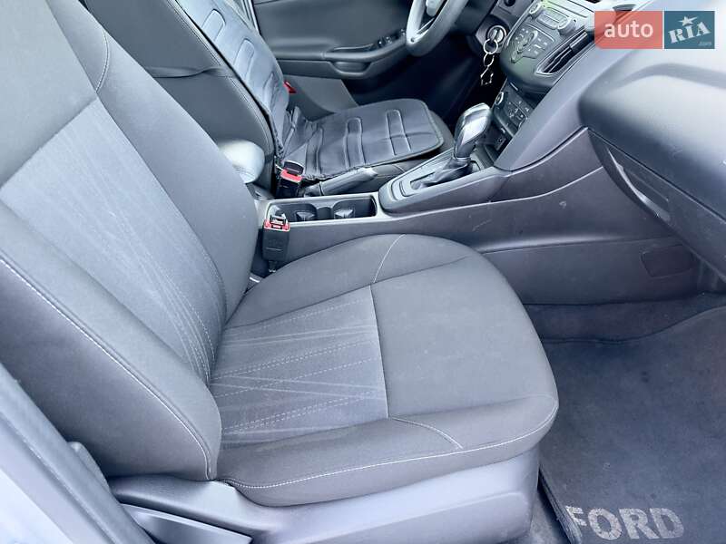 Седан Ford Focus 2015 в Киеве