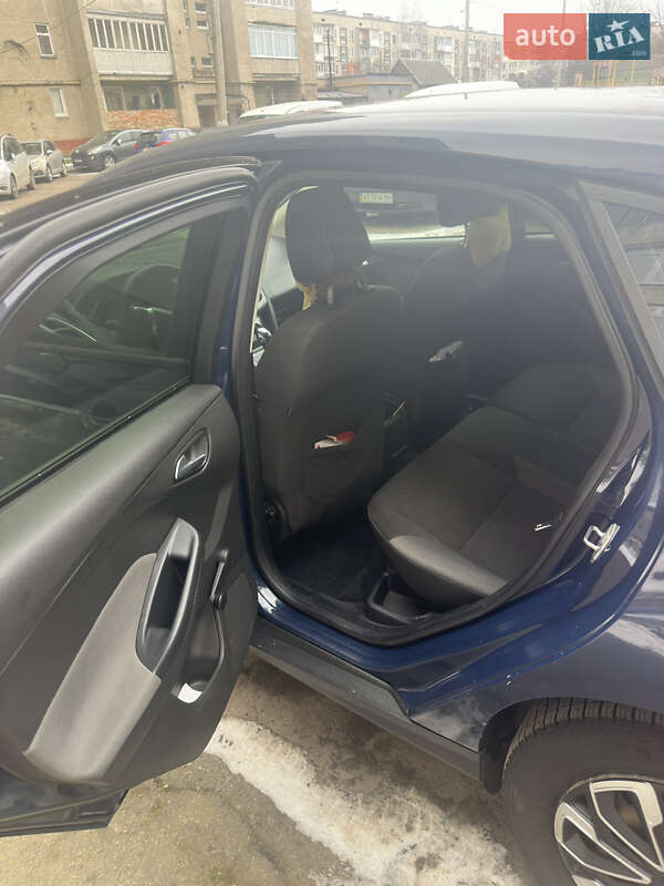 Хетчбек Ford Focus 2014 в Калуші