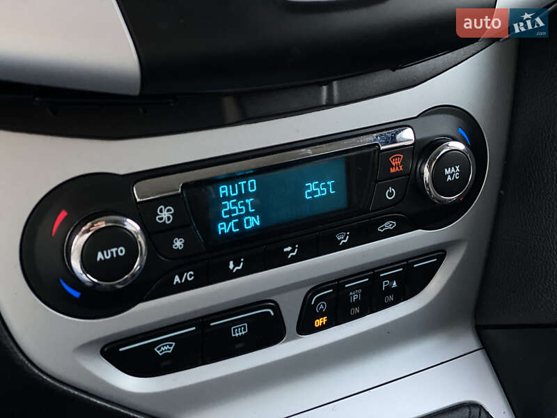 Универсал Ford Focus 2012 в Луцке