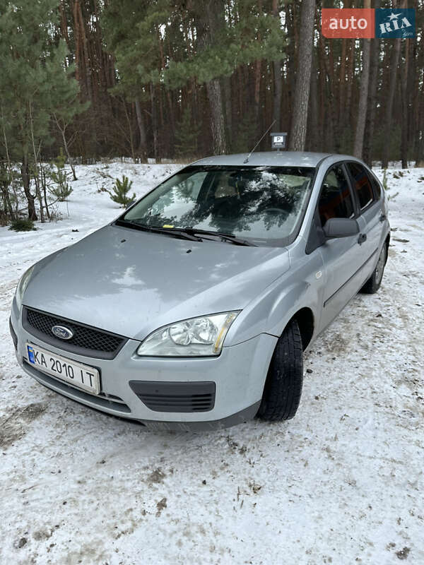 Хэтчбек Ford Focus 2005 в Киеве фото 4 Хэтчбек Ford Focus 2005 в Киеве
