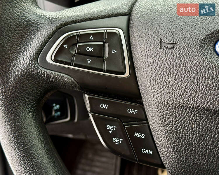 Седан Ford Focus 2015 в Славуте