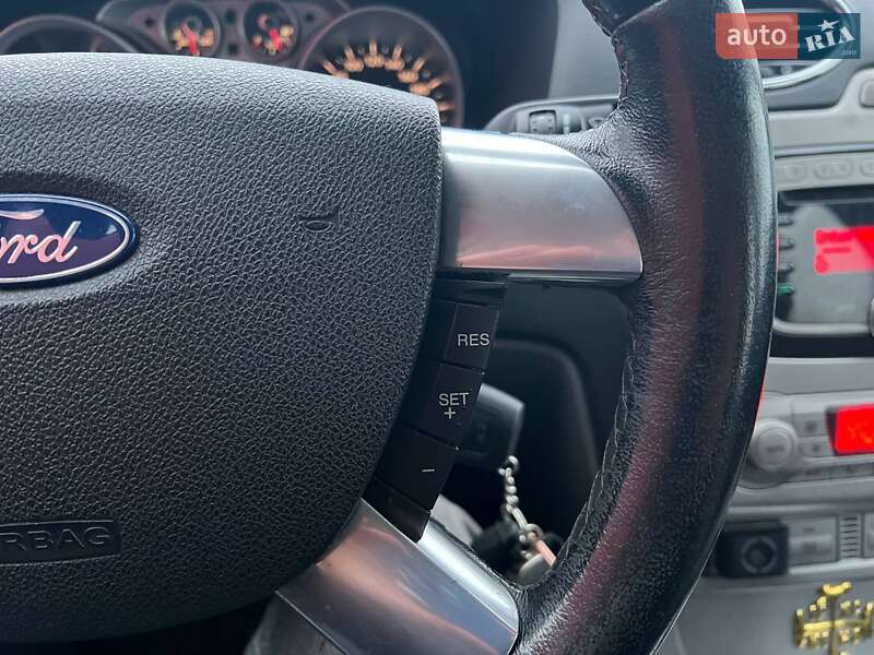 Седан Ford Focus 2010 в Киеве фото 23 Седан Ford Focus 2010 в Киеве