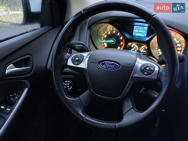 Хэтчбек Ford Focus 2013 в Киеве