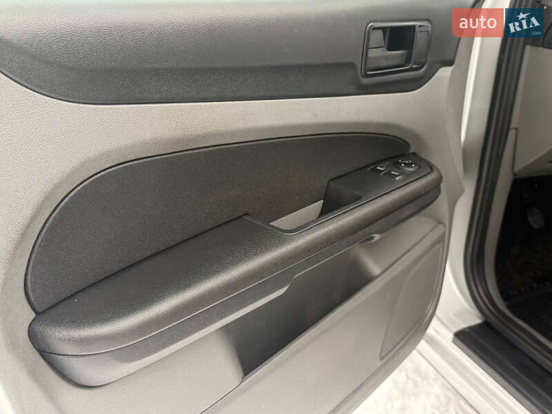 Универсал Ford Focus 2008 в Дрогобыче фото 43 Универсал Ford Focus 2008 в Дрогобыче