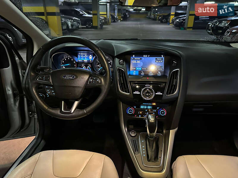 Хэтчбек Ford Focus 2016 в Днепре