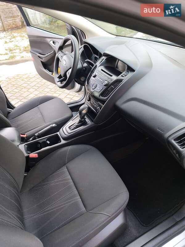 Хетчбек Ford Focus 2017 в Івано-Франківську