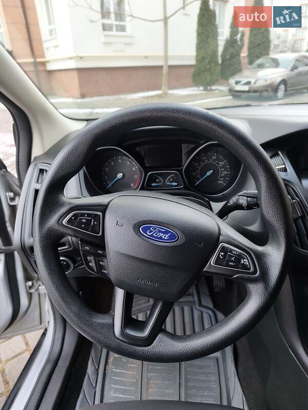Хетчбек Ford Focus 2017 в Івано-Франківську