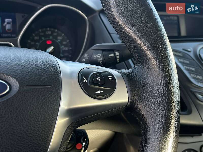 Седан Ford Focus 2013 в Львове фото 23 Седан Ford Focus 2013 в Львове
