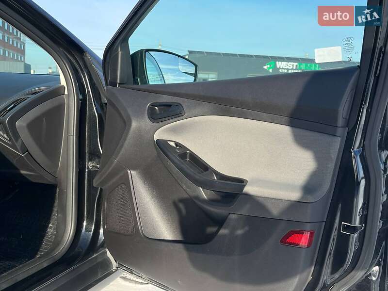 Седан Ford Focus 2013 в Львове фото 30 Седан Ford Focus 2013 в Львове