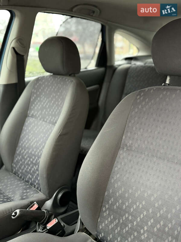 Хетчбек Ford Focus 1999 в Запоріжжі