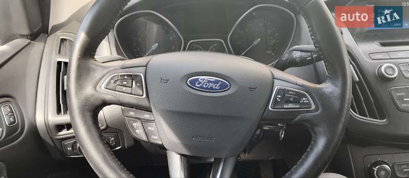 Седан Ford Focus 2017 в Ужгороде