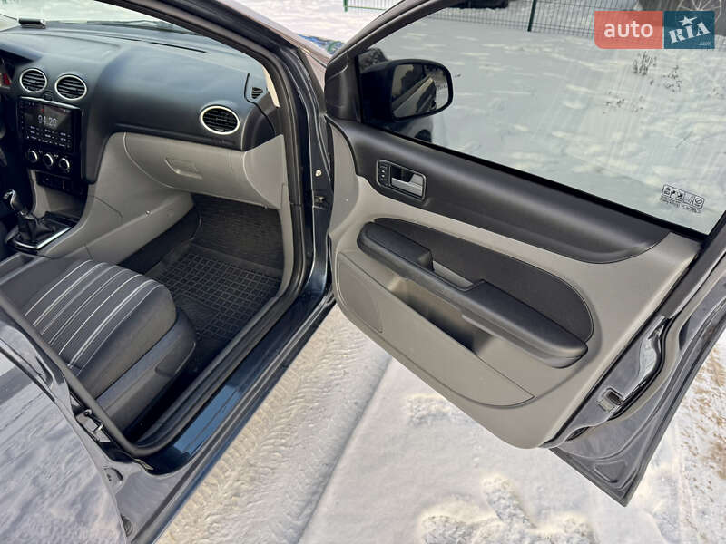 Универсал Ford Focus 2008 в Киеве