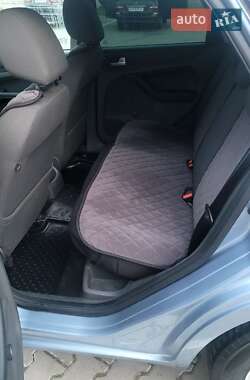 Хэтчбек Ford Focus 2006 в Виннице
