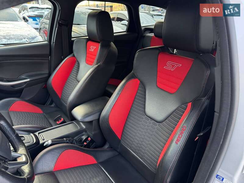 Универсал Ford Focus 2018 в Киеве