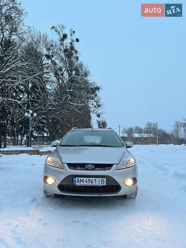 Універсал Ford Focus 2010 в Звягелі