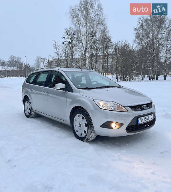 Універсал Ford Focus 2010 в Звягелі