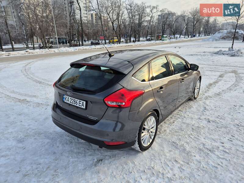 Хэтчбек Ford Focus 2015 в Киеве