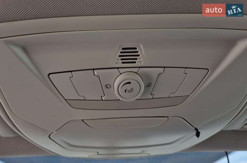 Хэтчбек Ford Focus 2015 в Киеве