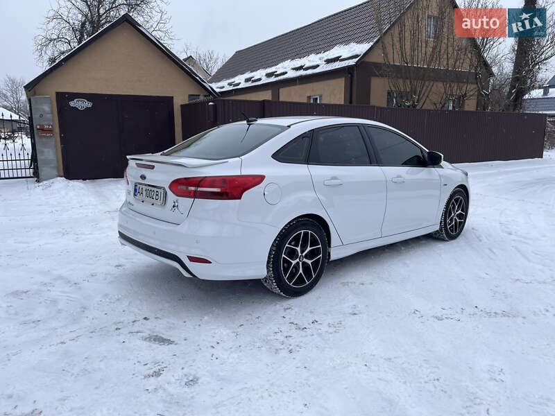 Седан Ford Focus 2016 в Києві