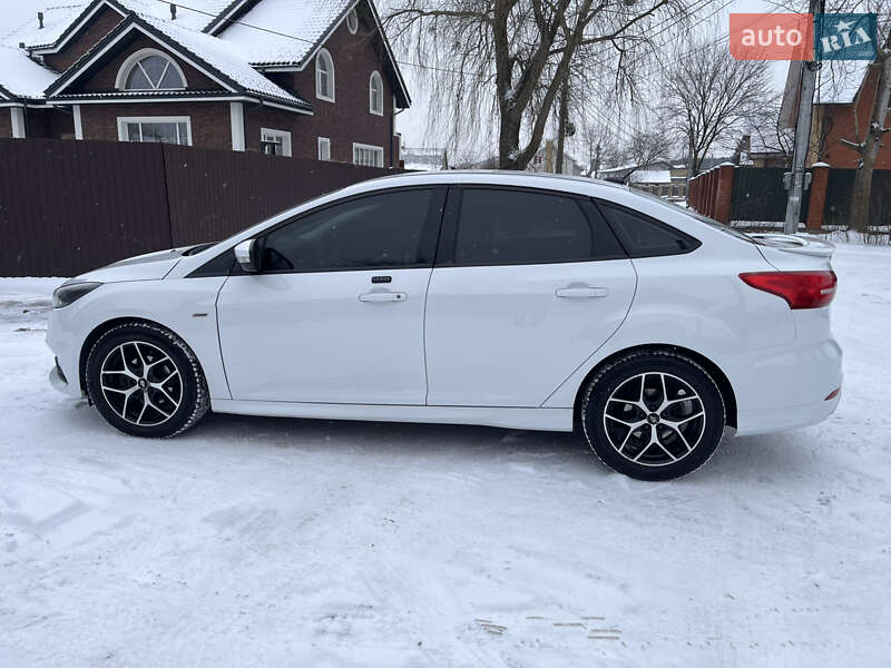 Седан Ford Focus 2016 в Києві