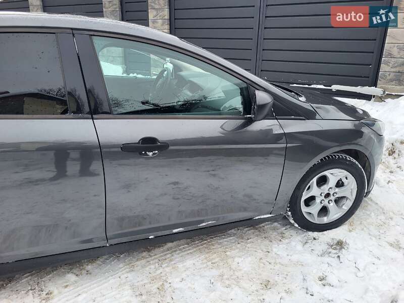 Седан Ford Focus 2018 в Львові