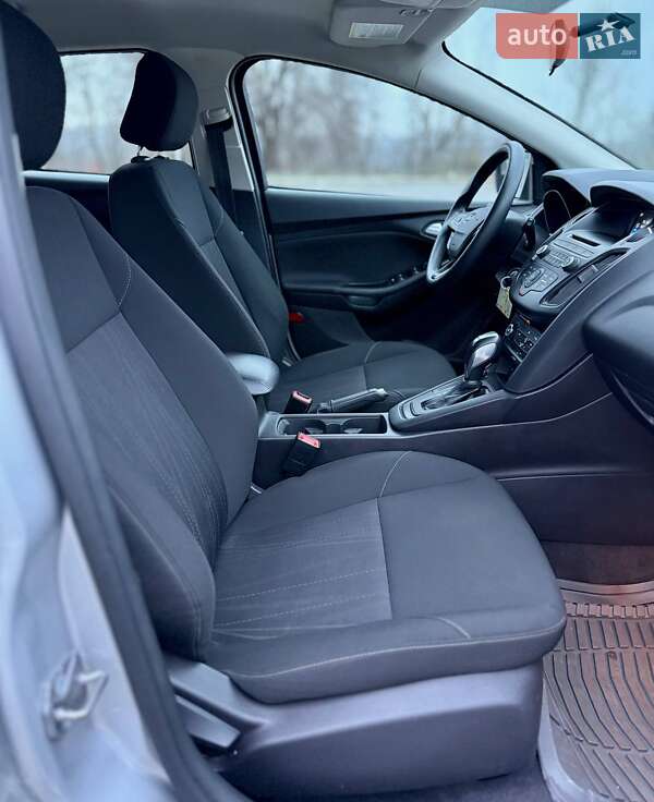 Хэтчбек Ford Focus 2015 в Днепре