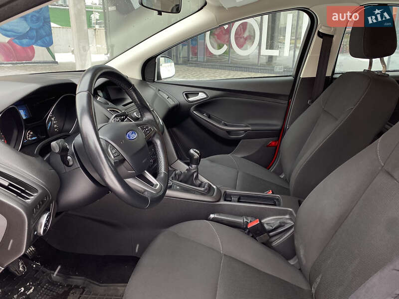 Хетчбек Ford Focus 2015 в Києві фото 16 Хетчбек Ford Focus 2015 в Києві