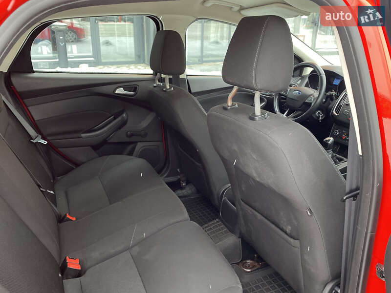 Хетчбек Ford Focus 2015 в Києві фото 22 Хетчбек Ford Focus 2015 в Києві