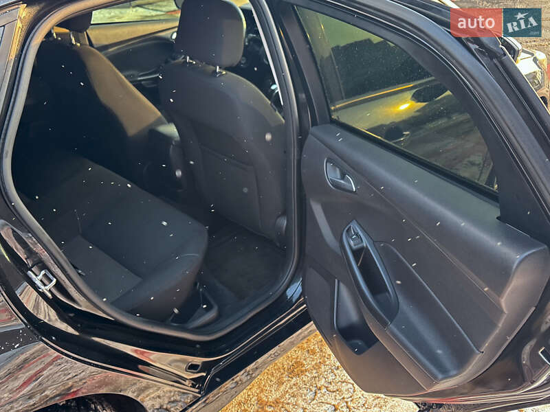 Седан Ford Focus 2015 в Киеве