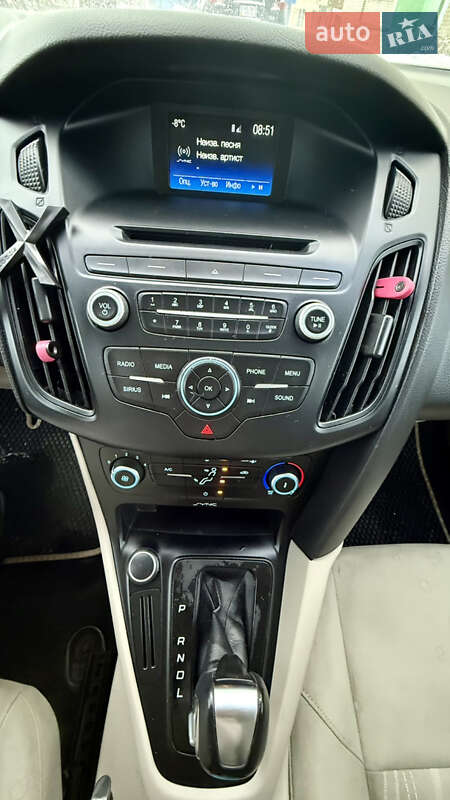 Седан Ford Focus 2015 в Теплику