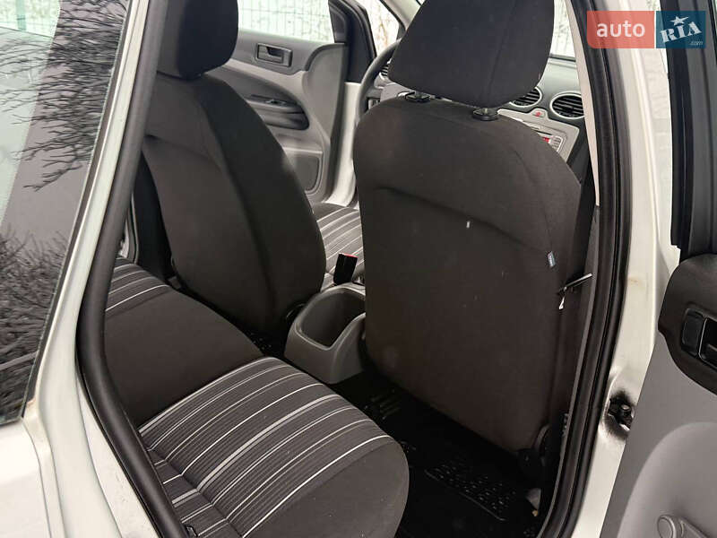 Універсал Ford Focus 2008 в Дрогобичі